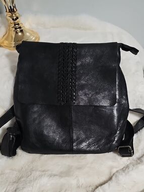 Vilenca Holland Black Leather Women’s Backpack